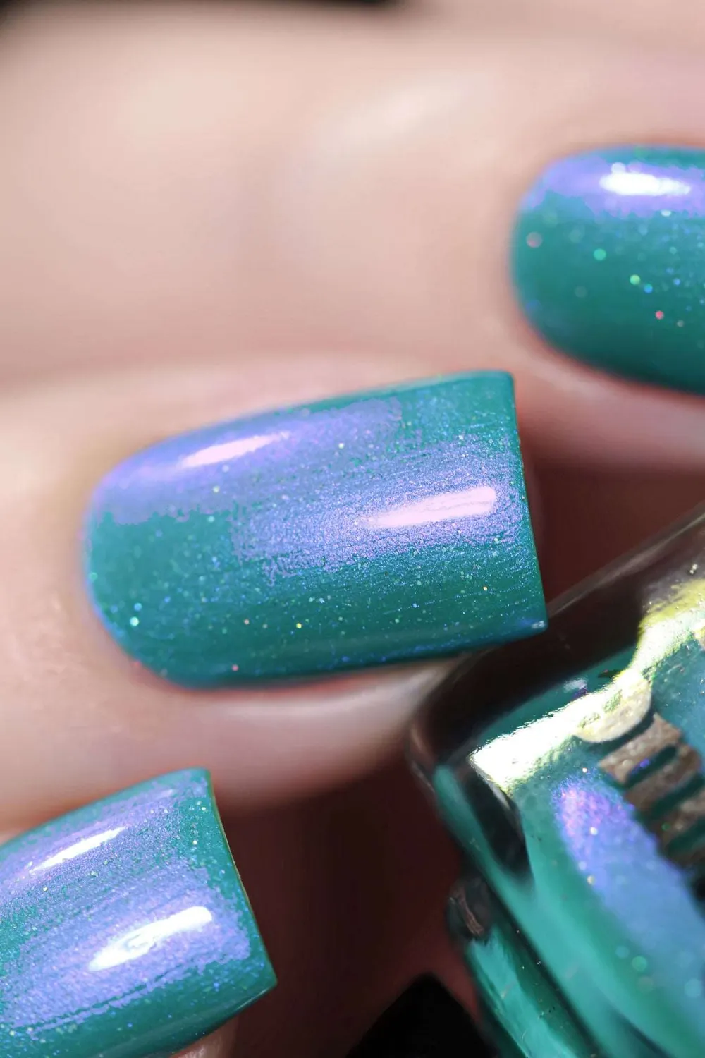 Cirque Colors Lucid Dream nagellack grönblått shimmer
