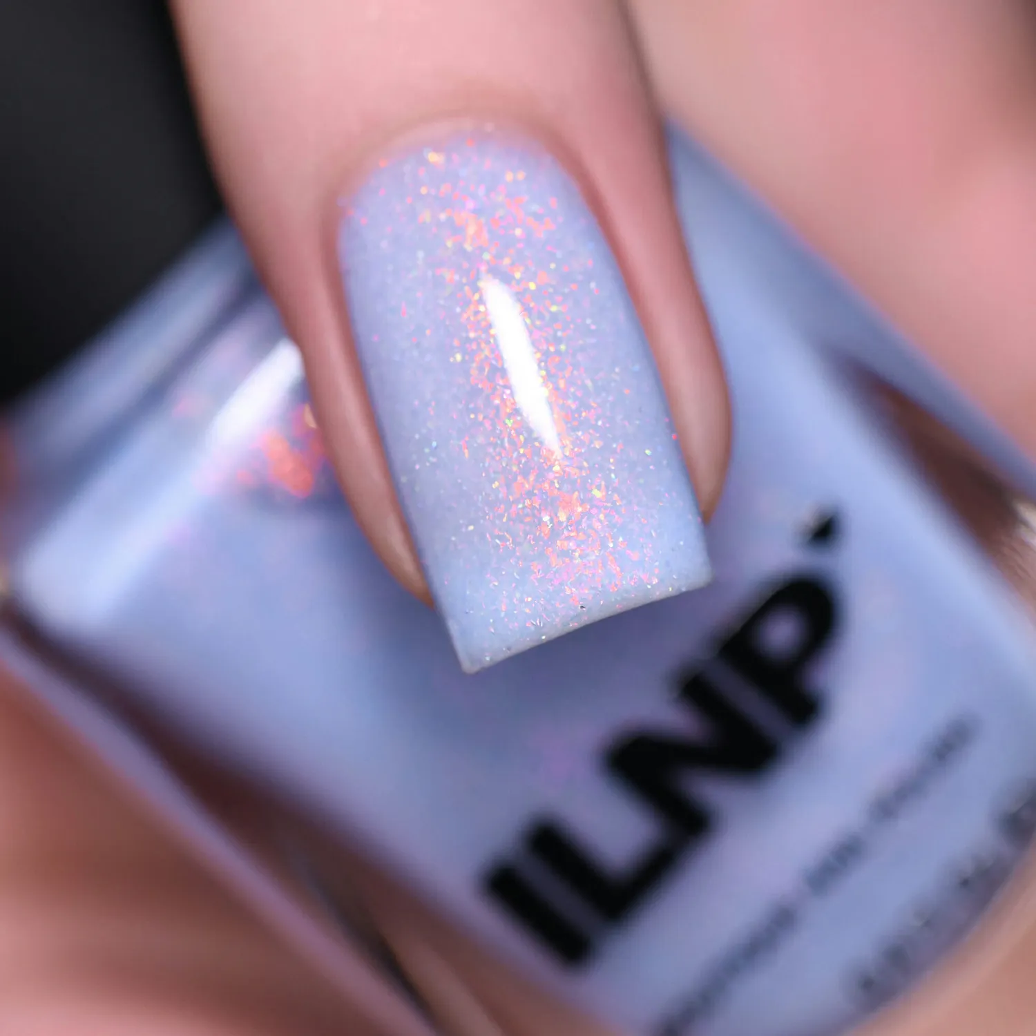 ILNP Cloud Nine Rainshower nagellack pastelblå skimmer