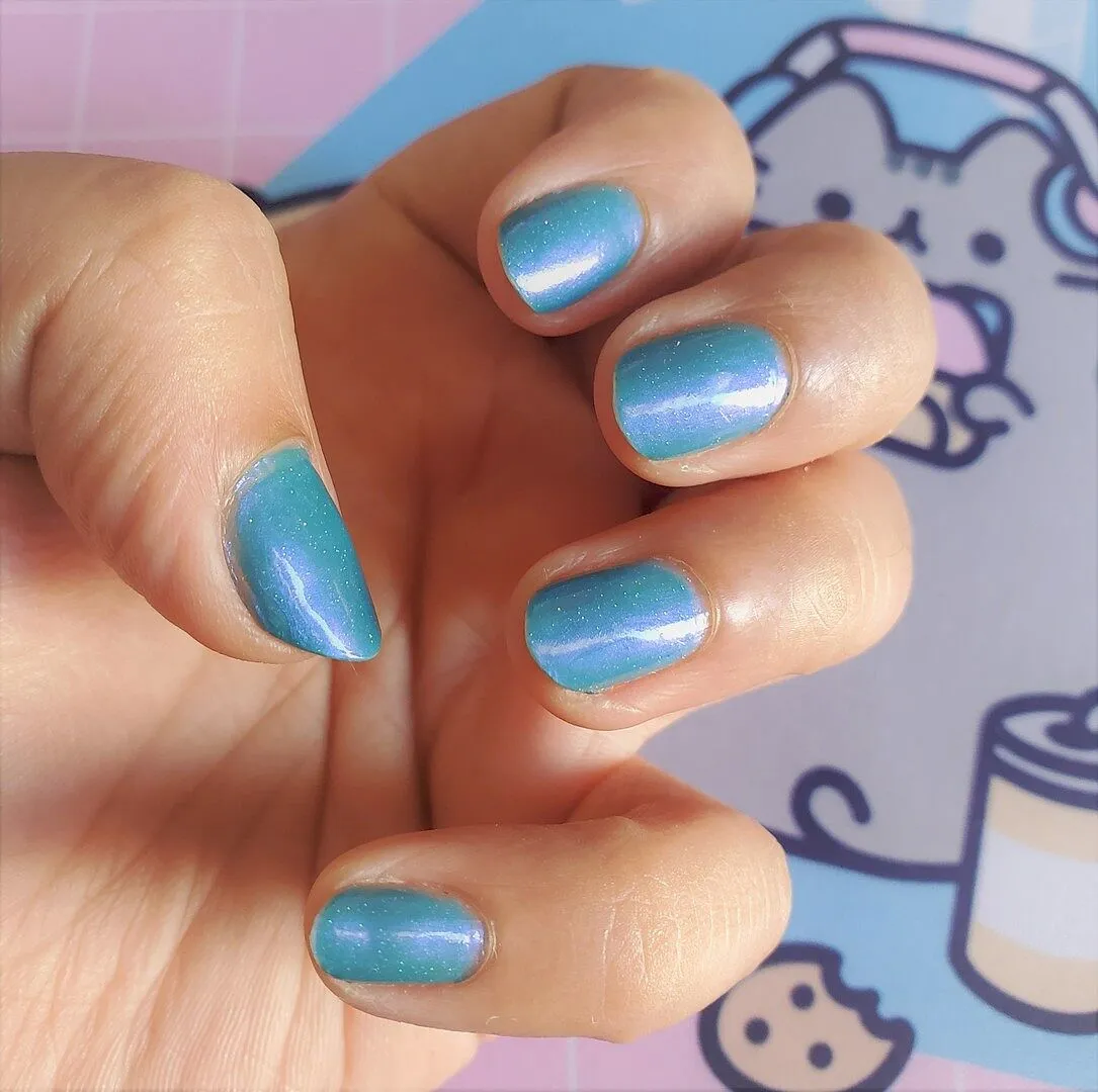 Cirque Colors Lucid Dream nagellack grönblått shimmer