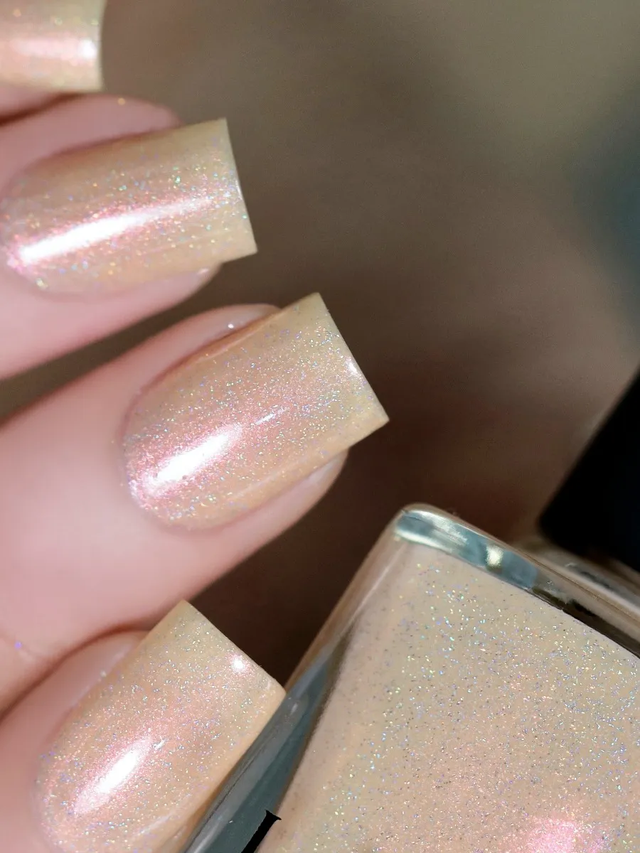 ILNP Secret Society nagellack holografiskt beige