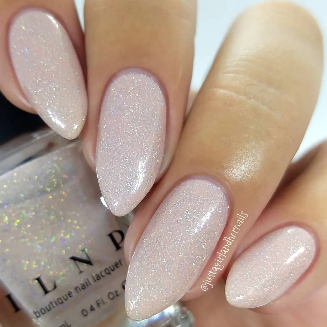 ILNP Birthday Suit nagellack nude holografisk