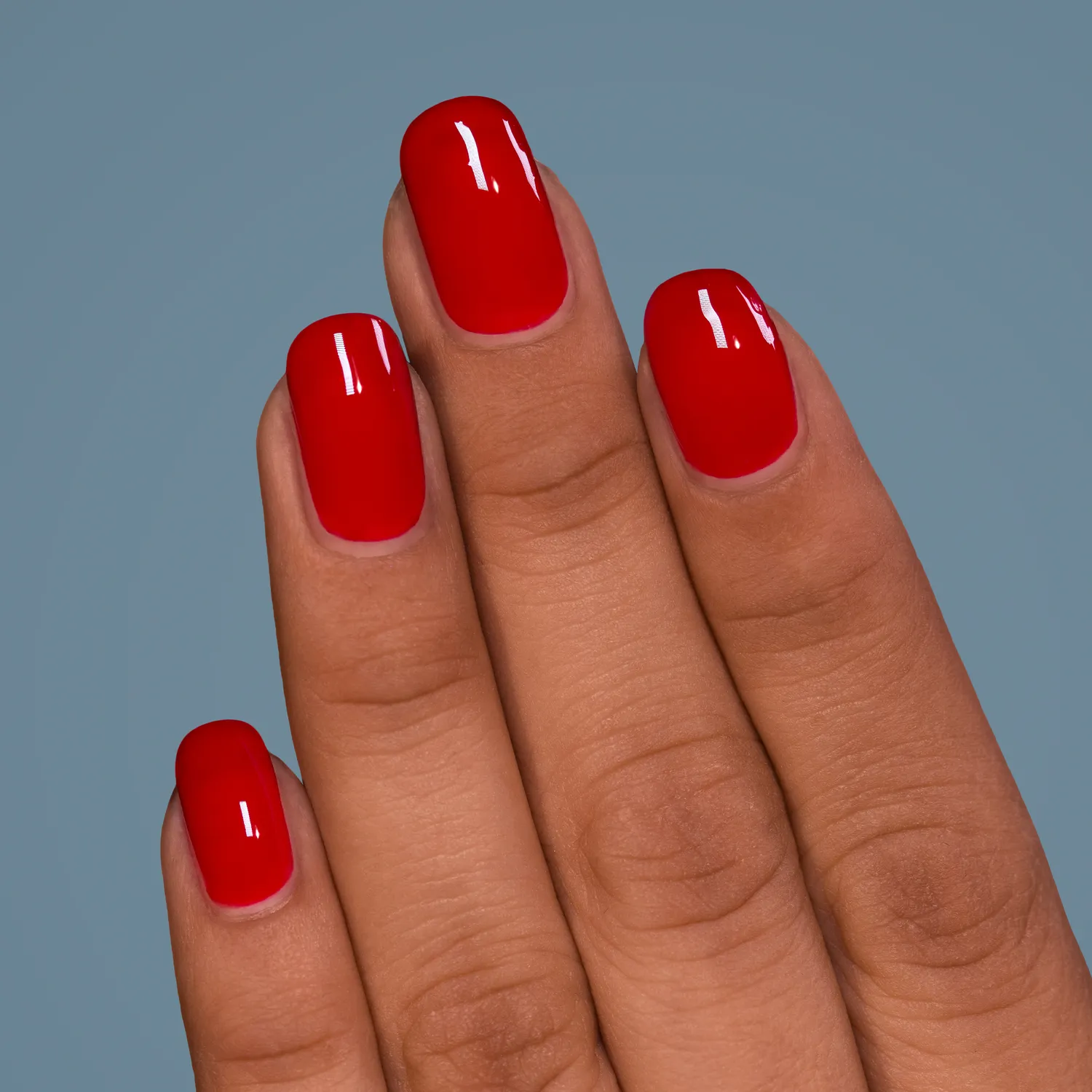 ILNP Studio Color Cherry nagellack körsbärsröd krämig