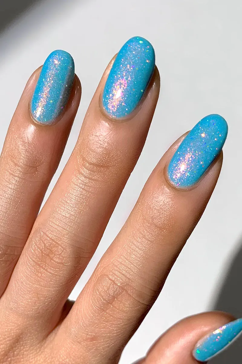 Cirque Colors Tipsy Turvy nagellack jelly blå holographic