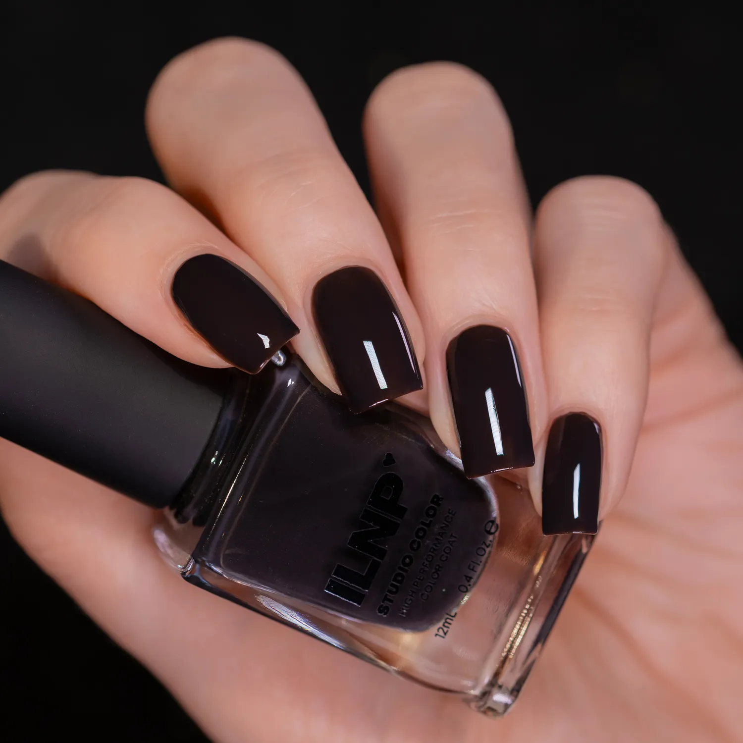 ILNP Studio Color Truffle nagellack mörkbrun kräm