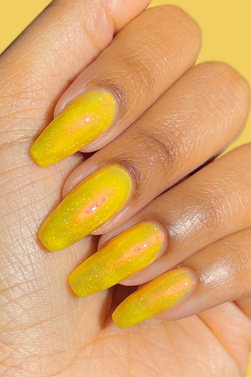 Cirque Colors Shaka nagellack gult rödguldgrönt skimmer