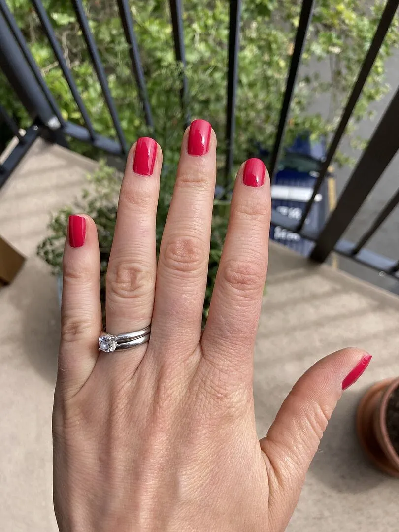 Cirque Colors Blushing Queens crème nagellack hallonrosa