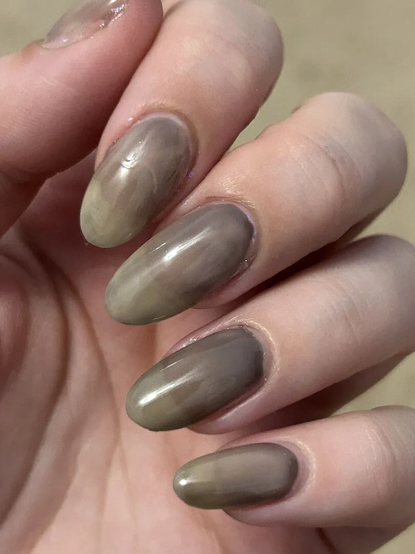 Cirque Colors NSFW Jelly nagellack svart transparent