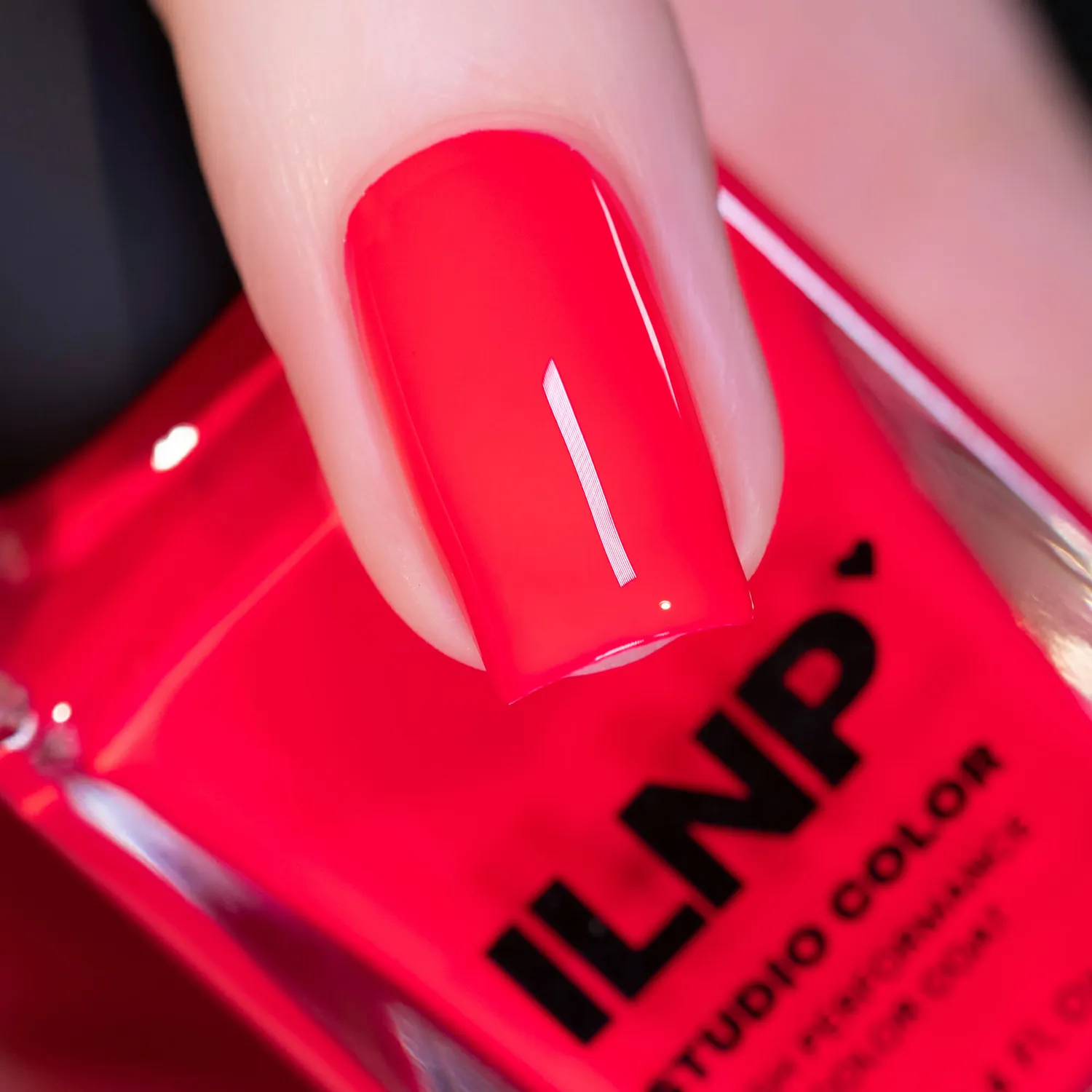 ILNP Arcade Vaporwave nagellack korall fuchsia kräm