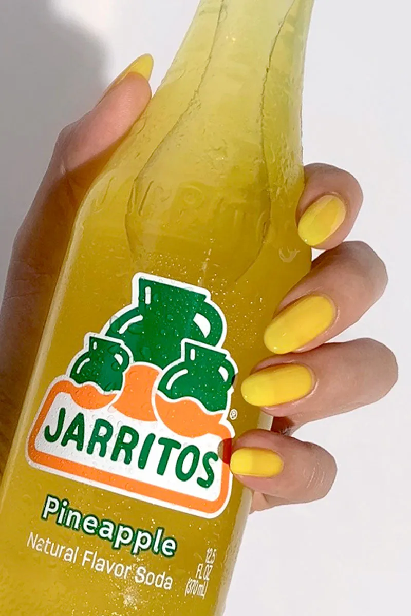 Cirque Colors Piña Jelly nagellack gul transparent